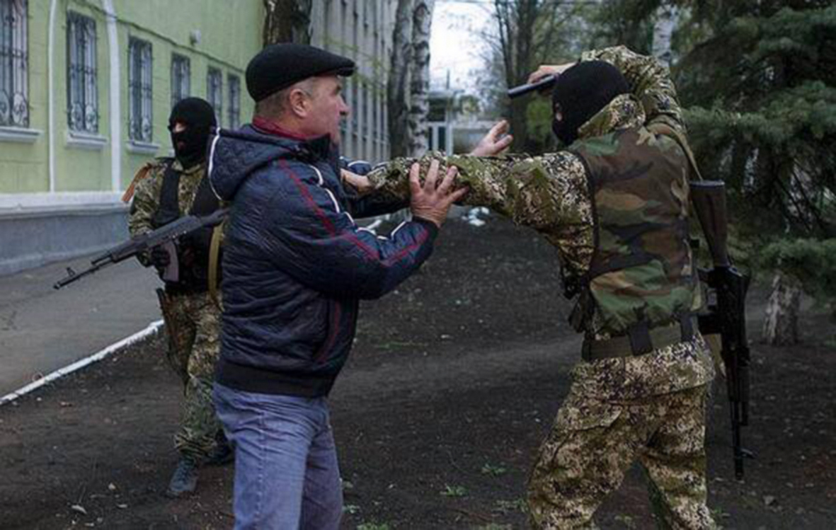 На сході України люди сповна відчули «братерську любов» північних сусідів. Фото з сайту image.tsn.ua 